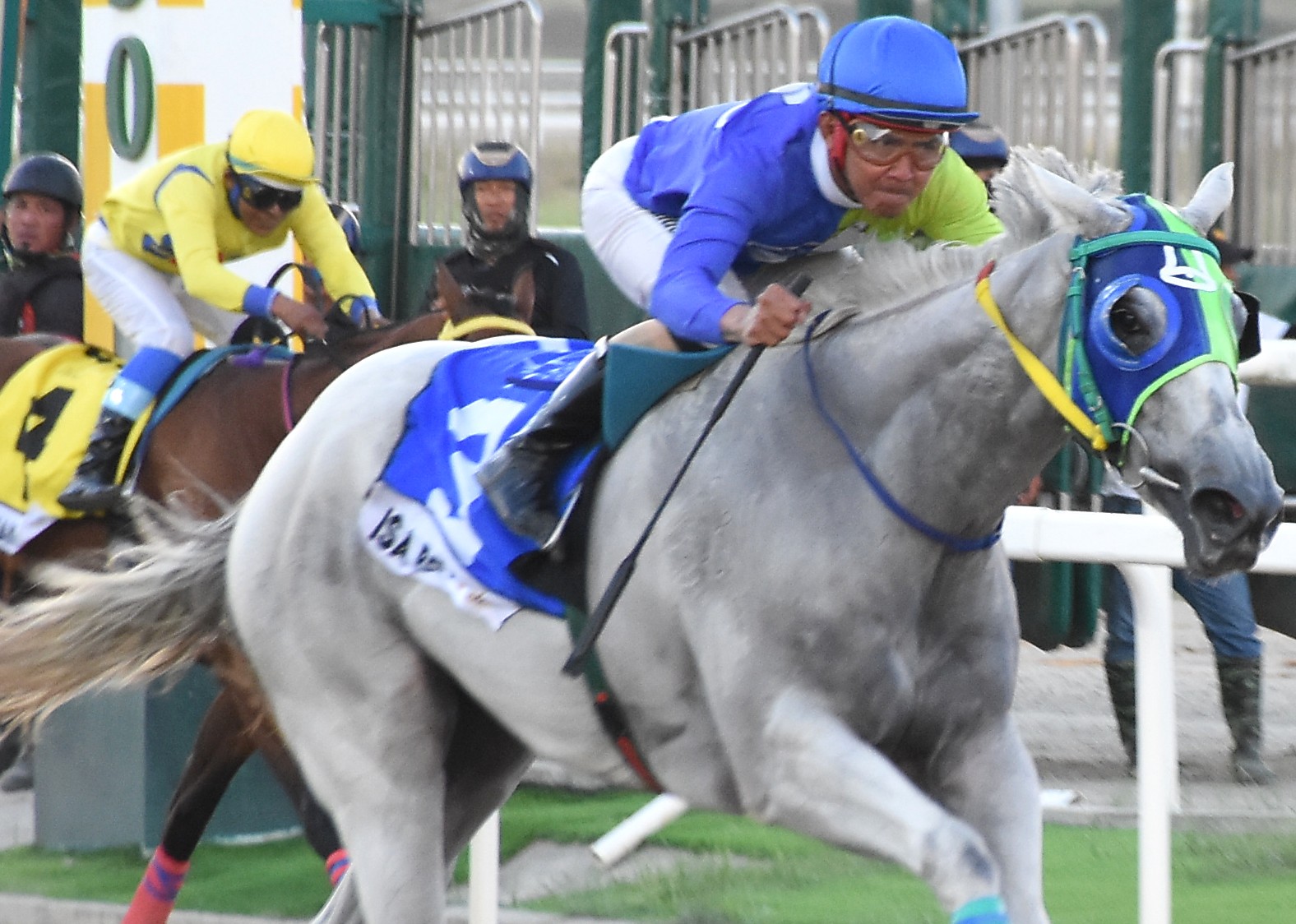Unbeaten Isa Bell takes the 1st leg Triple Crown